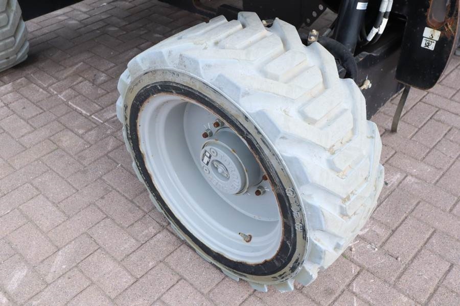 Genie Z45FE/DC Hybrid Hybrid, 4x4 Drive, 16m Working Hei