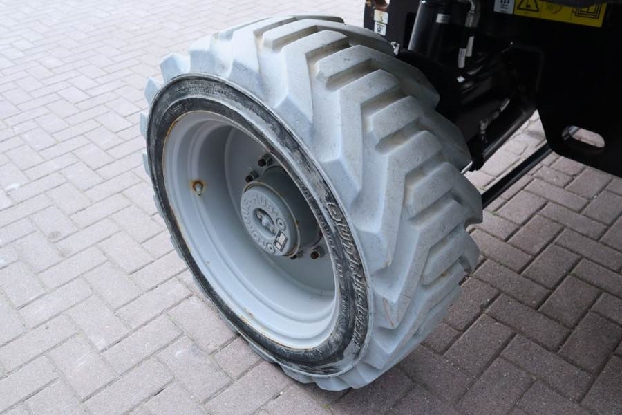 Genie Z45FE/DC Hybrid Hybrid, 4x4 Drive, 16m Working Hei