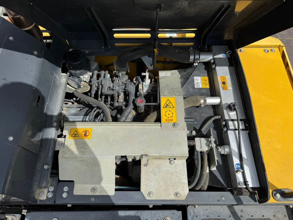 Komatsu PW180-11
