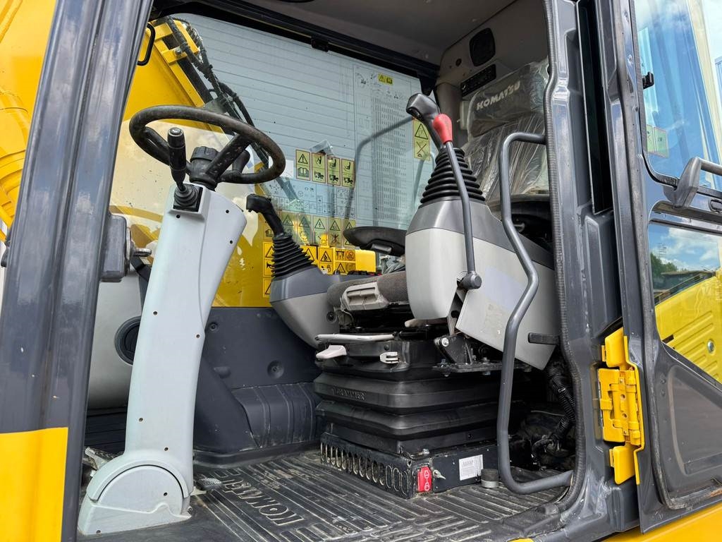 Komatsu PW180-11