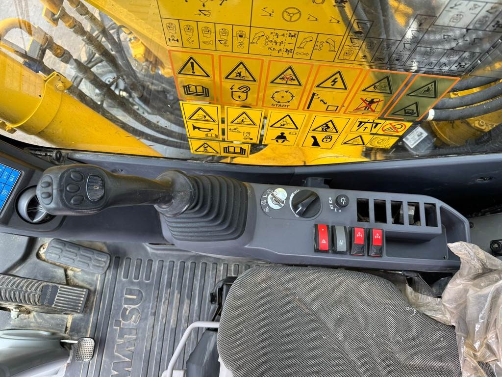 Komatsu PW180-11
