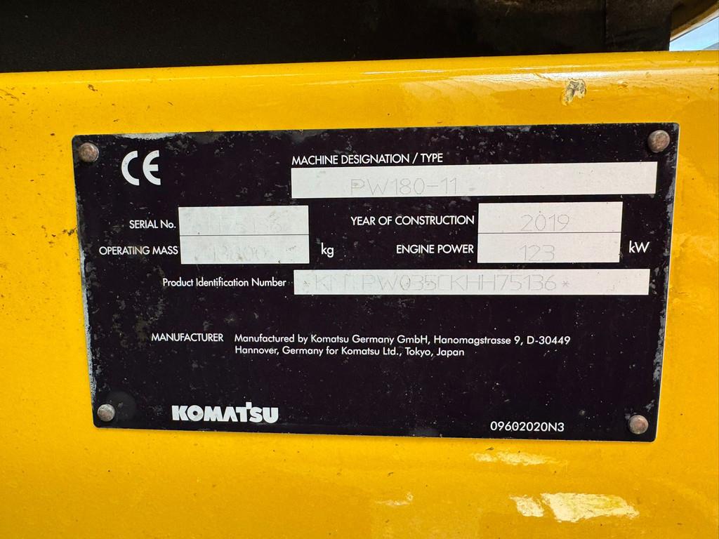 Komatsu PW180-11