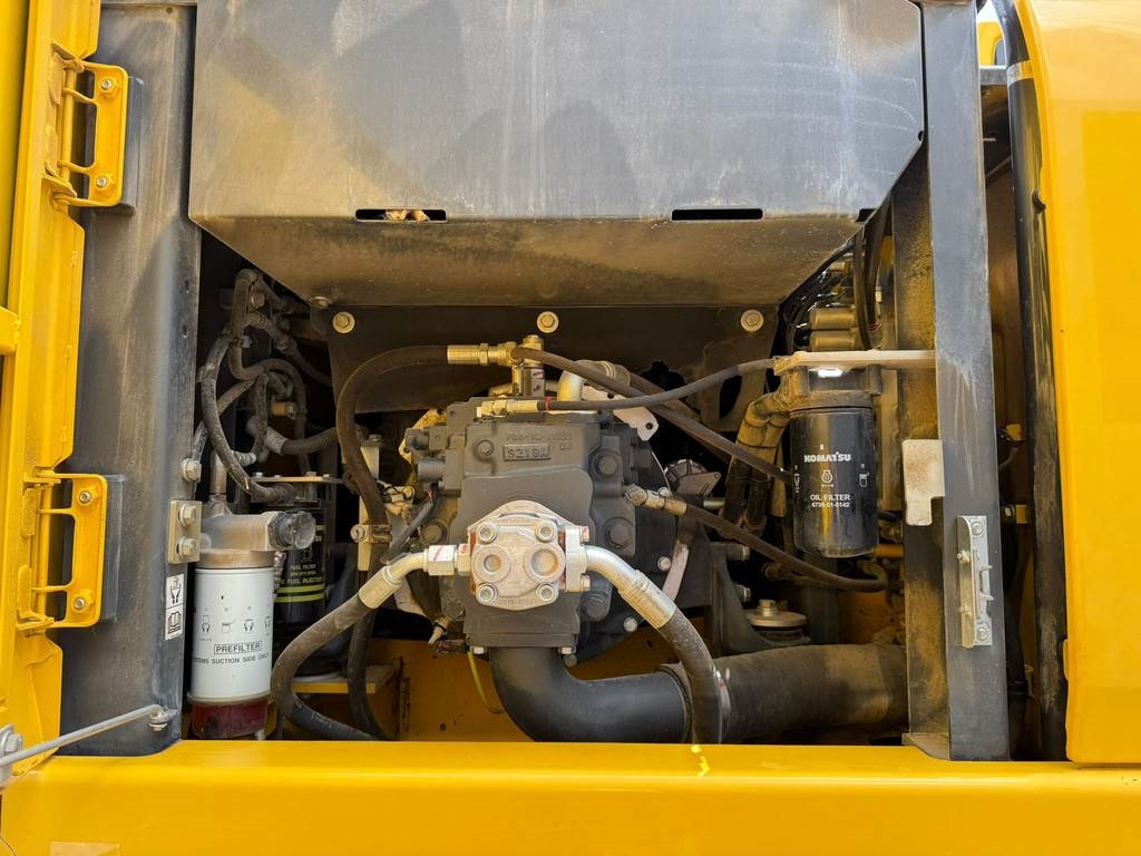 Komatsu PW180-11