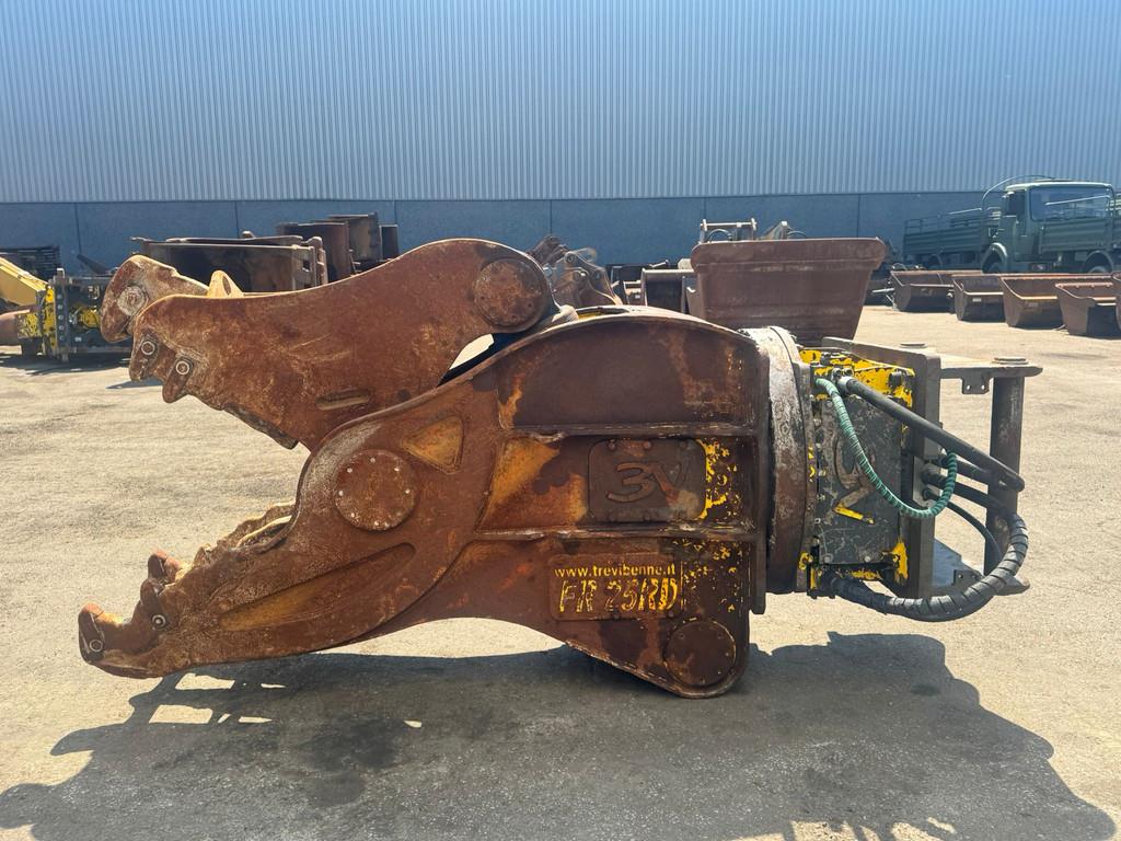 Trevibenne Pulveriser FR25-48631507