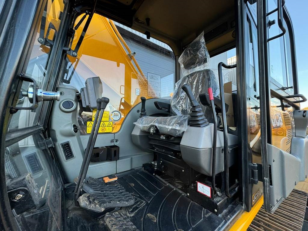 JCB 205 Hydraulic Excavator