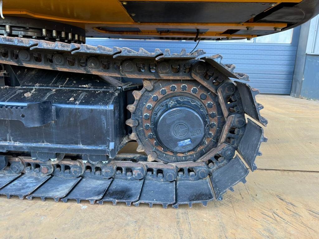 JCB 205 Hydraulic Excavator