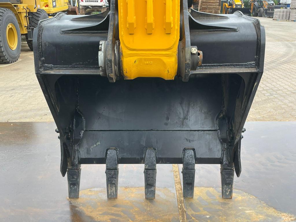JCB 205 Hydraulic Excavator