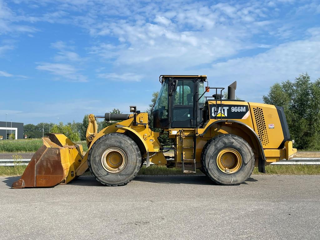 Image de CHARGEUSES SUR PNEUS 2014 Caterpillar 966M