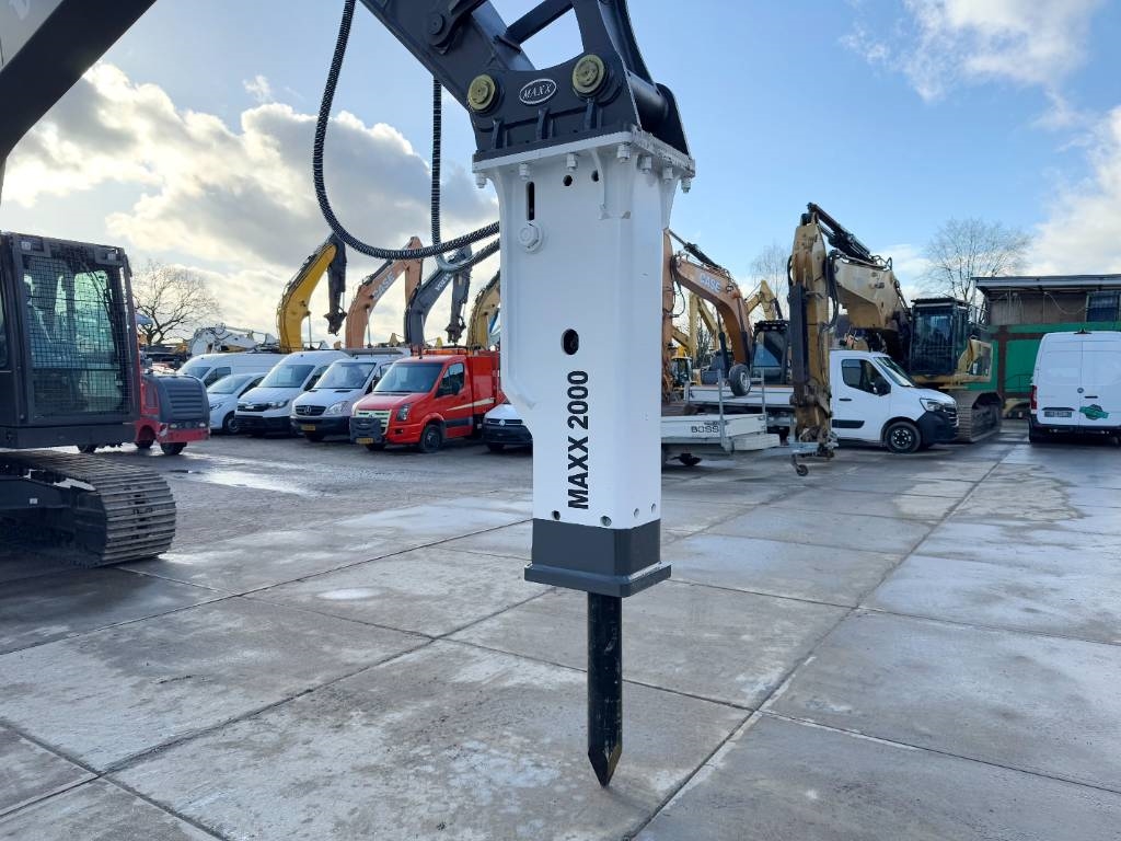 Volvo EC220D + Maxx 2000 Hammer - New / Unused / 2024