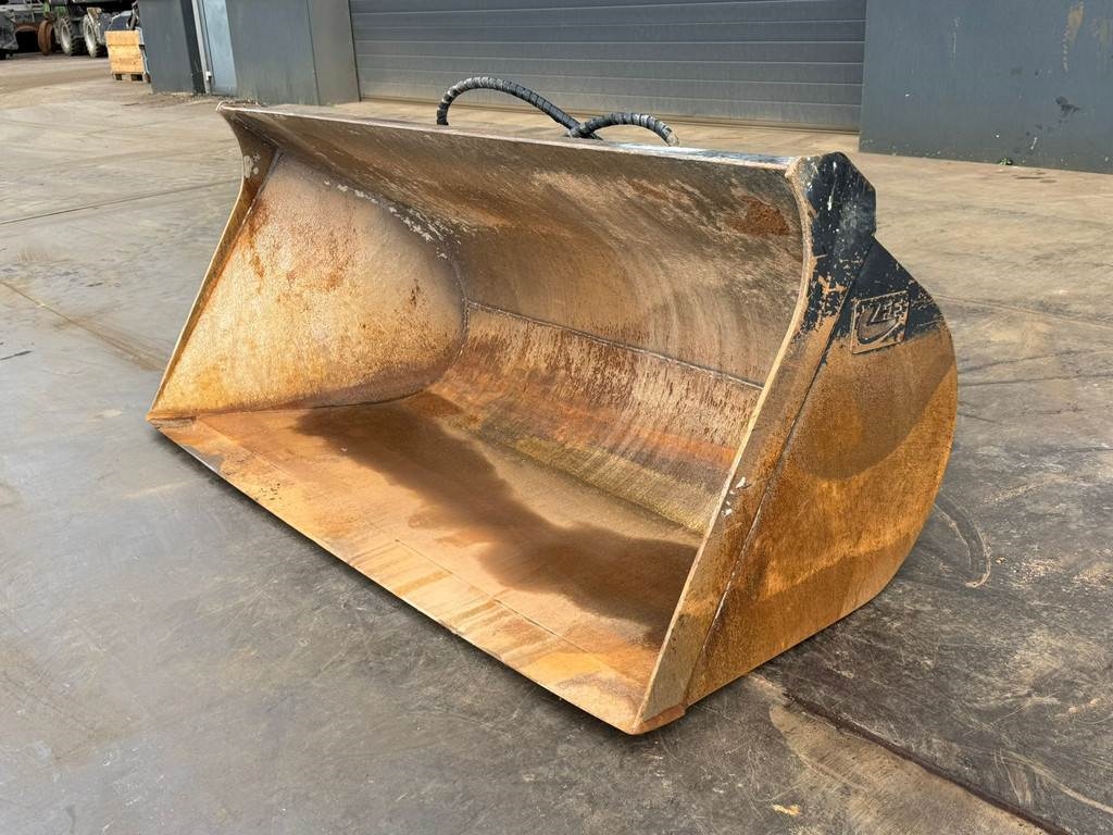 [Other] ZFE Side-Tilting bucket