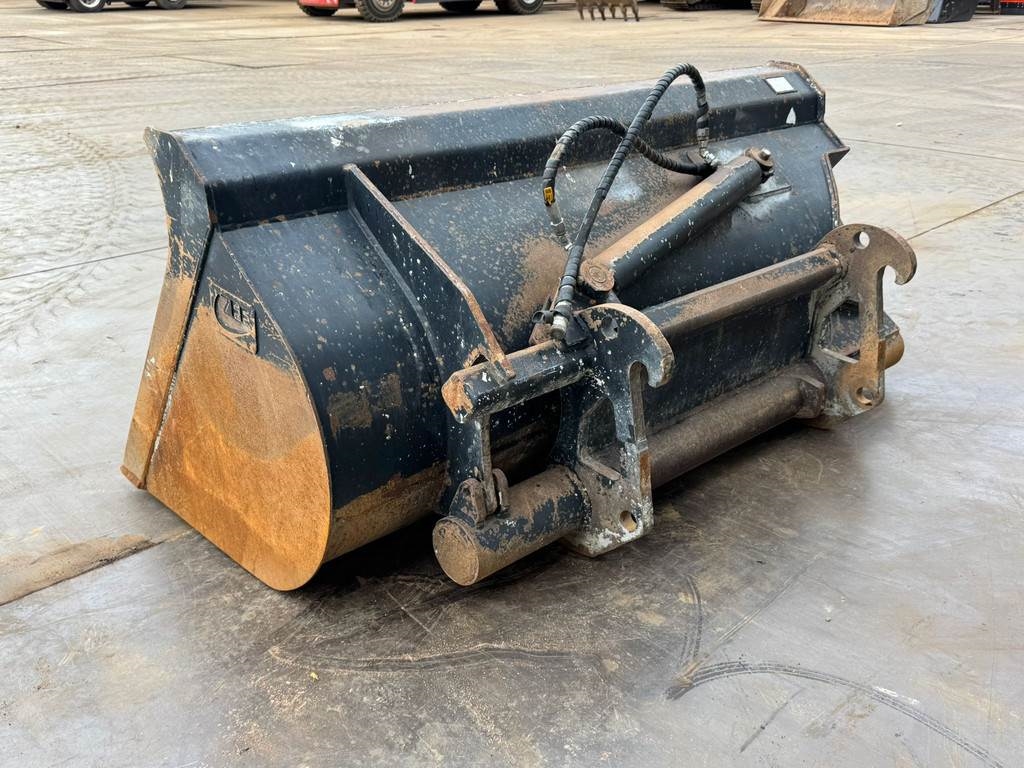 [Other] ZFE Side-Tilting bucket