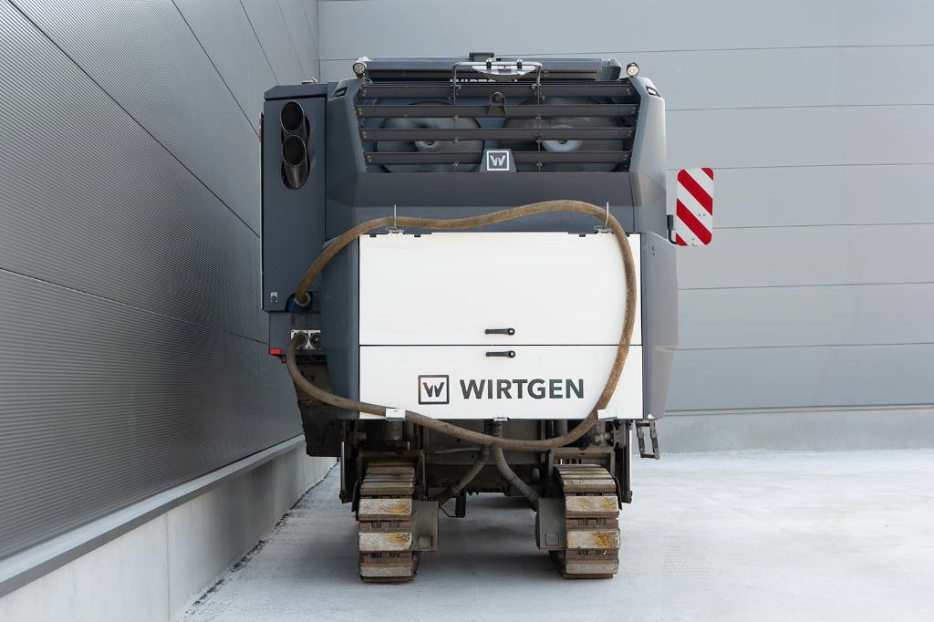 Wirtgen W 220 FI