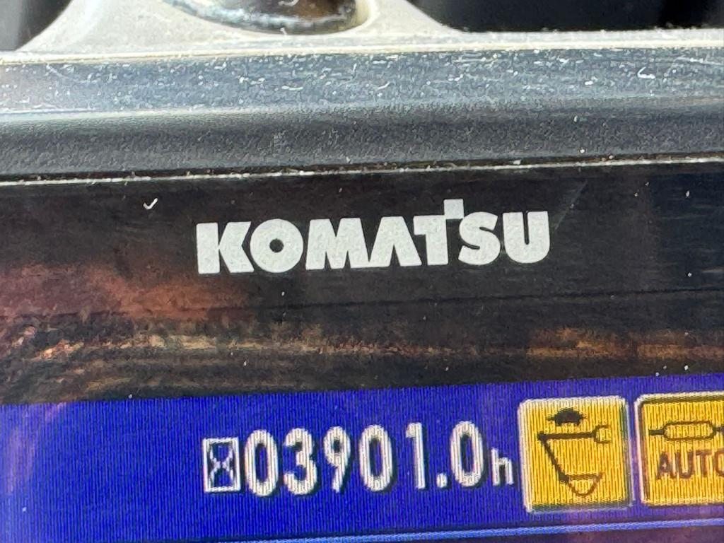 Komatsu PW180-11