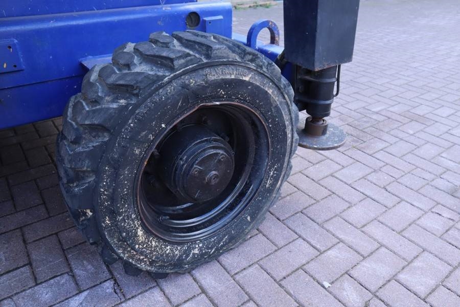 Haulotte H12SX Diesel, 4x4 Drive, 12m Working Height, 700kg