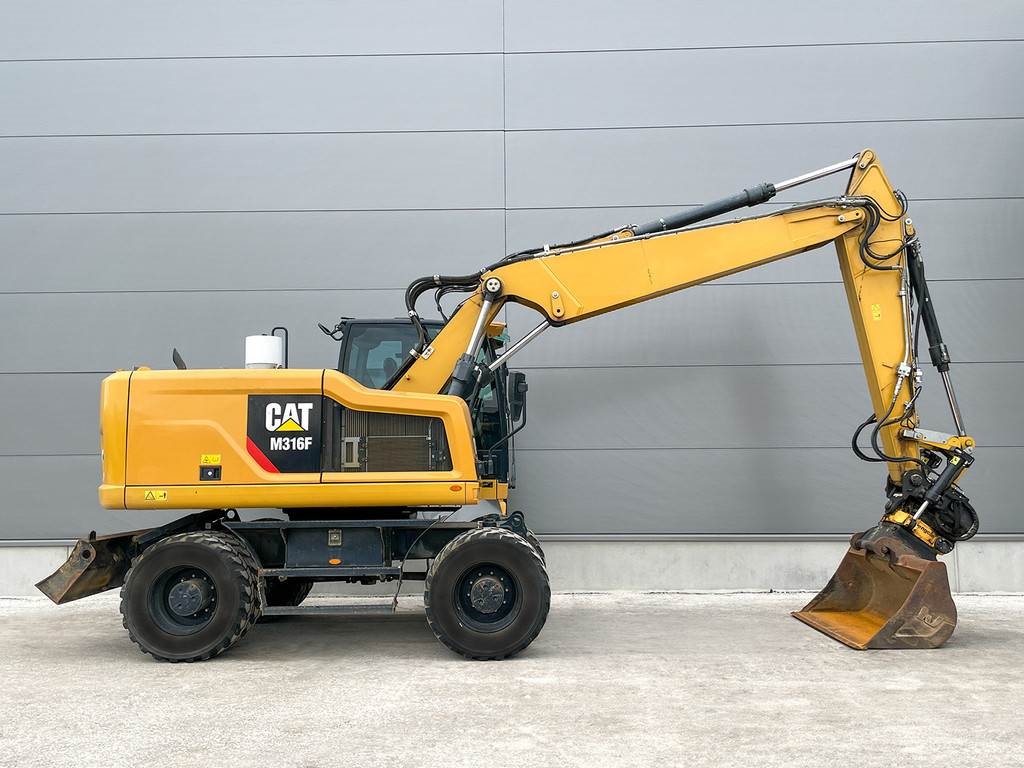 CAT M316F