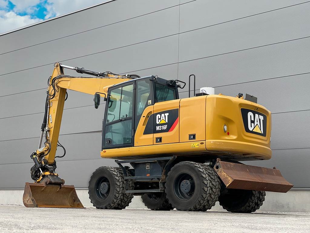 CAT M316F