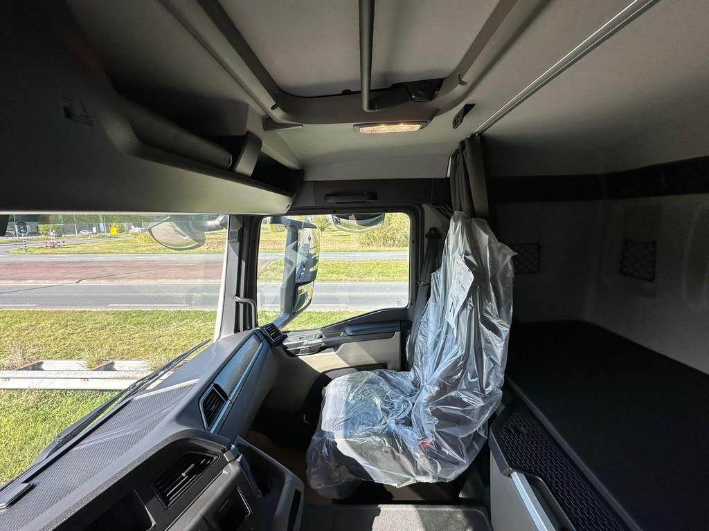 MAN TGS 33.400 BB SA 6x4 Manual