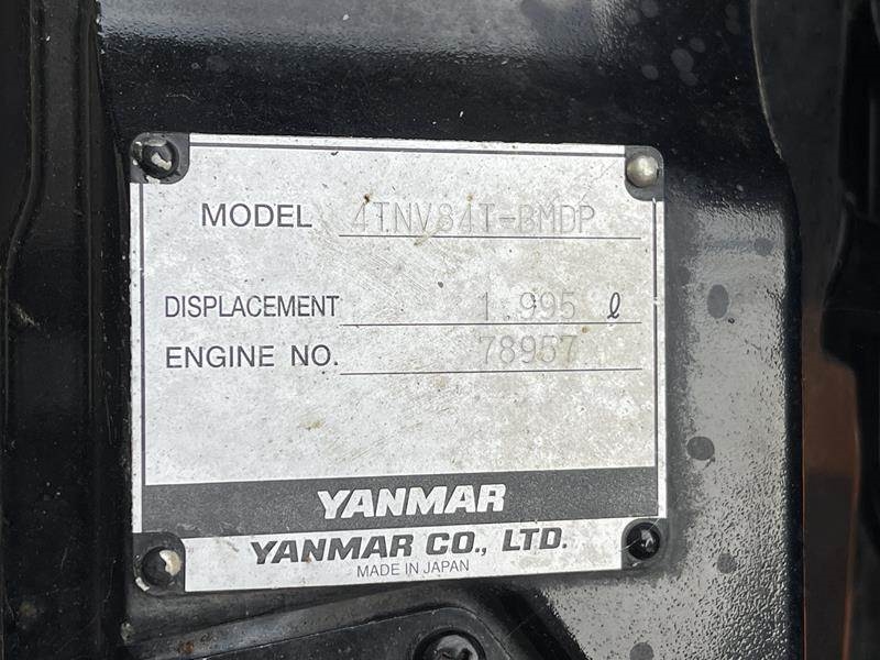 Doosan 7 / 53