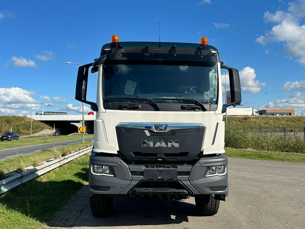 MAN TGS 33.400 BB SA 6x4 Manual