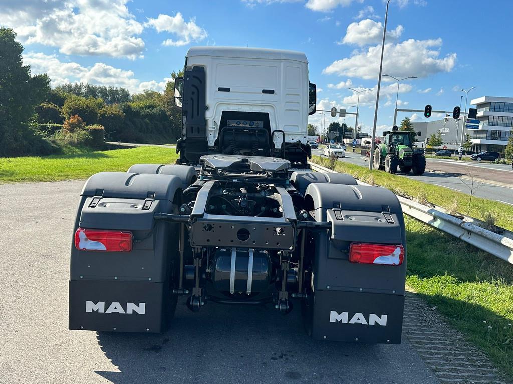 MAN TGS 33.400 BB SA 6x4 Manual