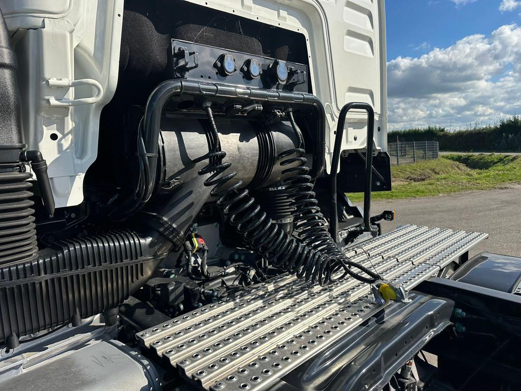 MAN TGS 33.400 BB SA 6x4 Manual