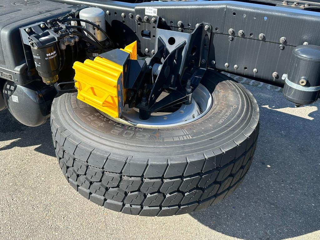 MAN TGS 33.400 BB SA 6x4 Manual