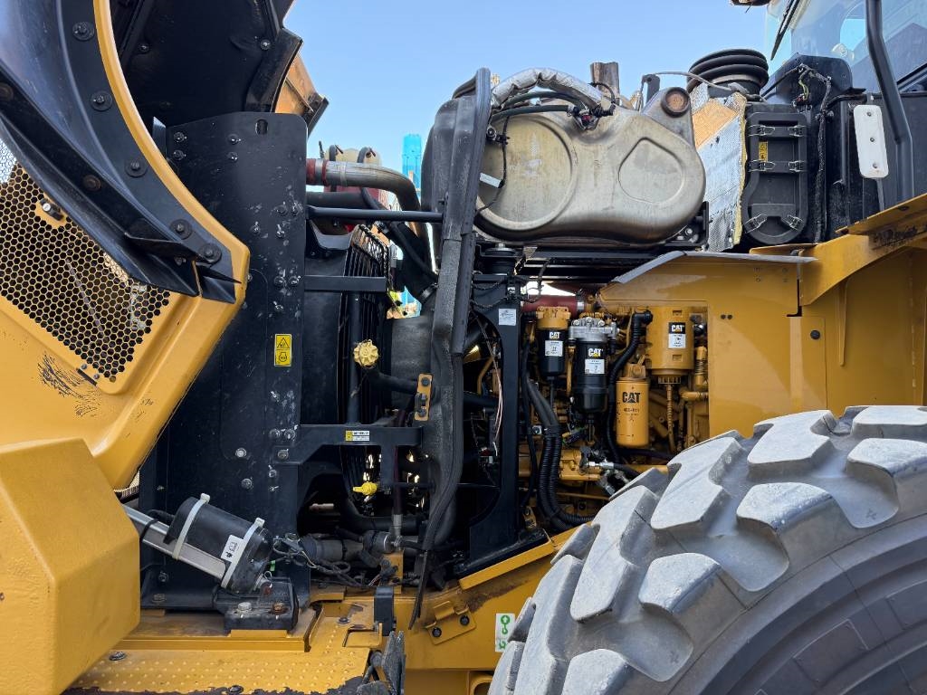 CAT 950M - New Michelin Tyres / German Machine
