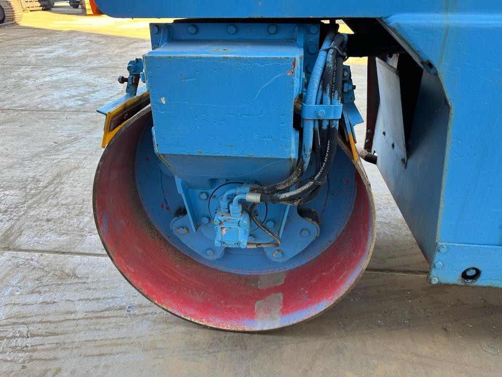 Hamm DV 3.22 Double Drum