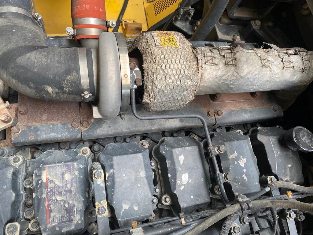 Komatsu HM300-2