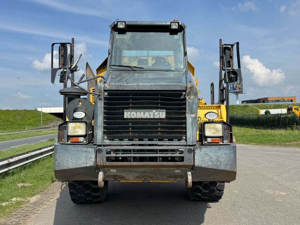 Komatsu HM300-2