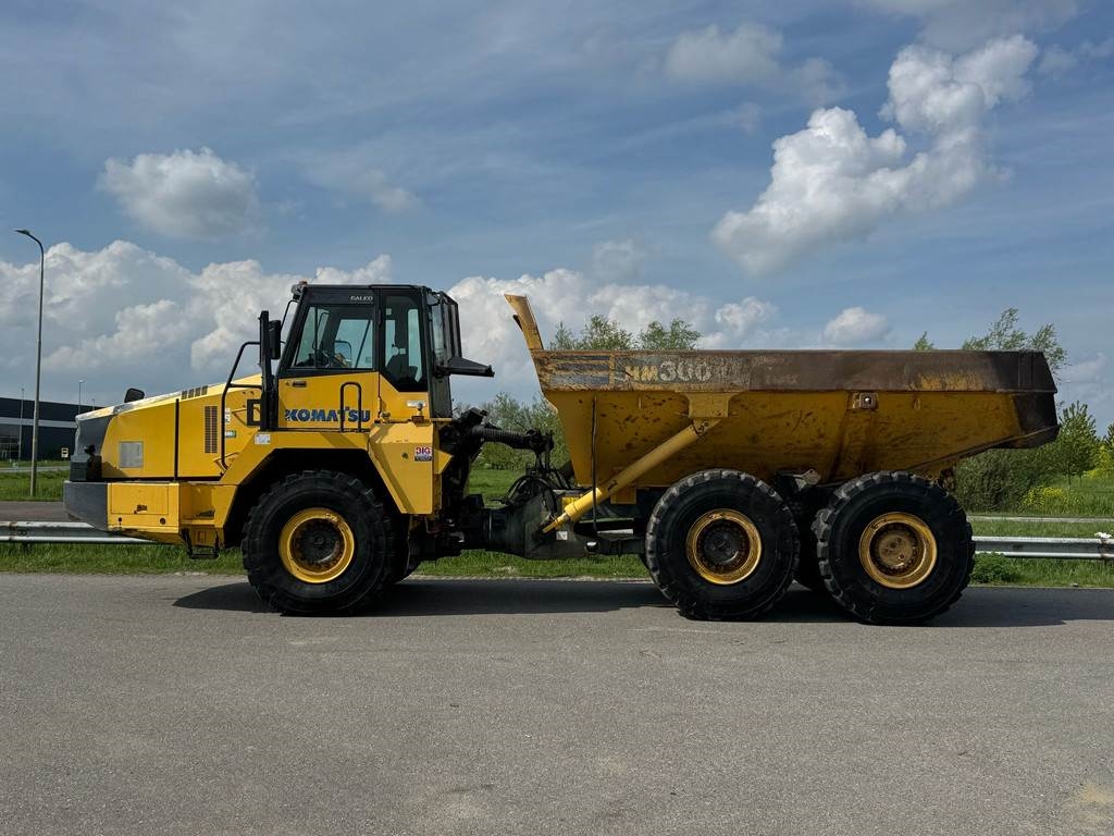 Komatsu HM300-2