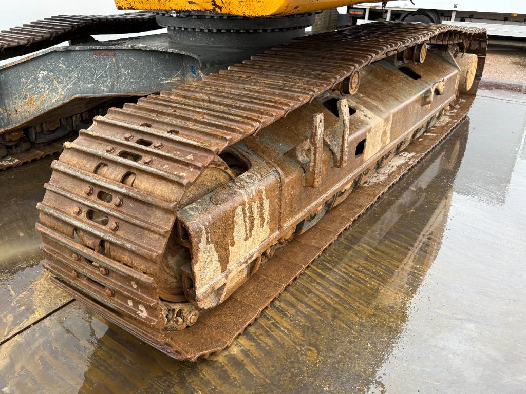 Liebherr R946LC - Hammer Lines / Quick Coupler / Airco
