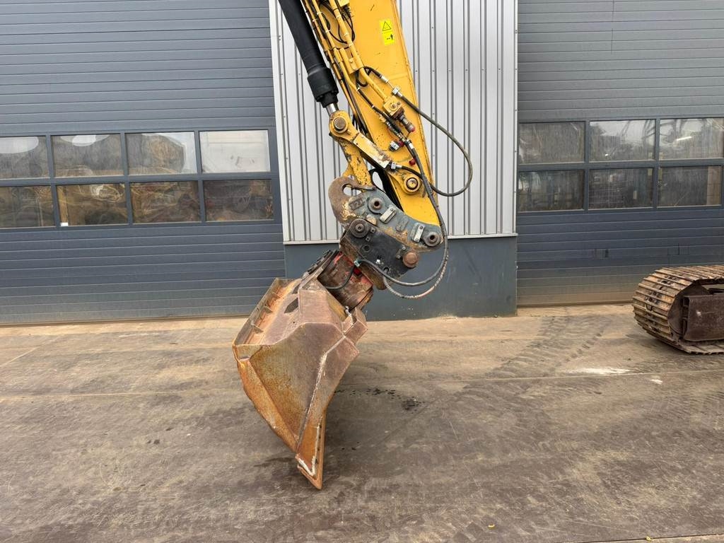 CAT 320EL