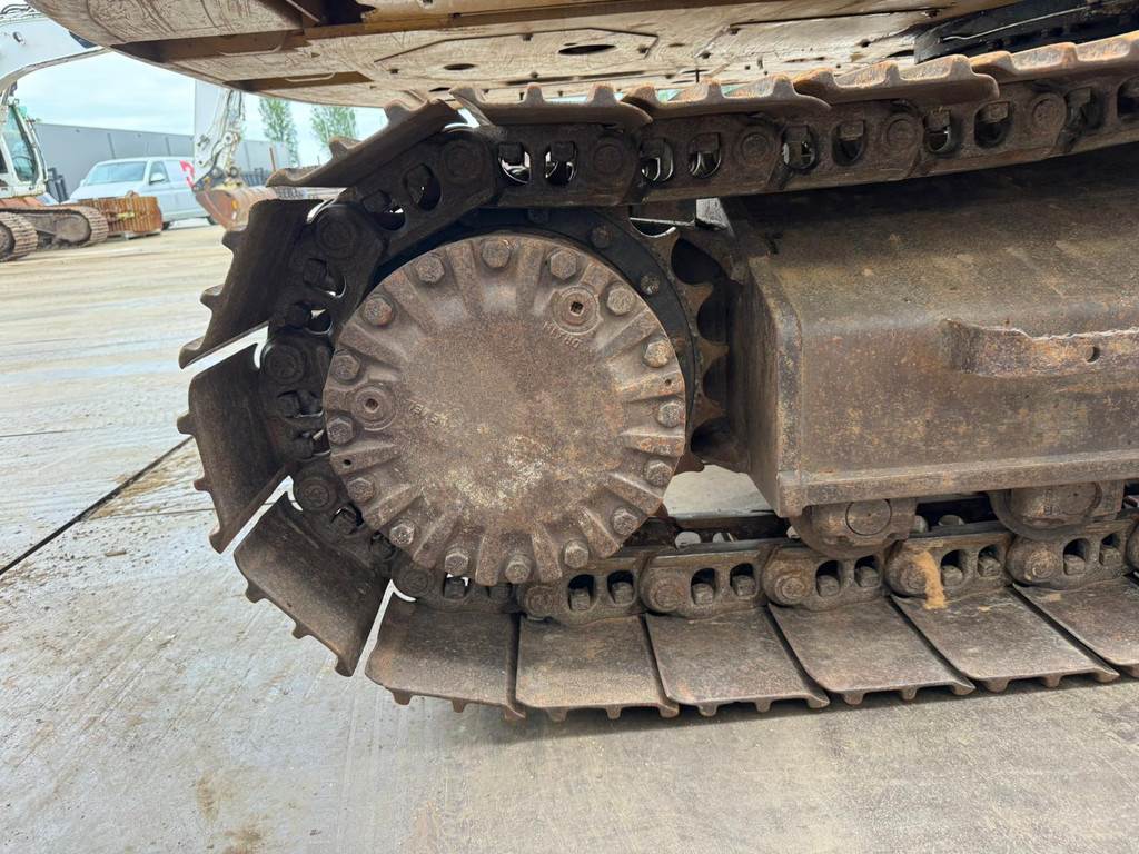 CAT 320EL