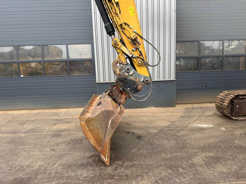 CAT 320EL