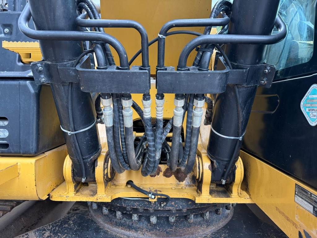 CAT 320EL