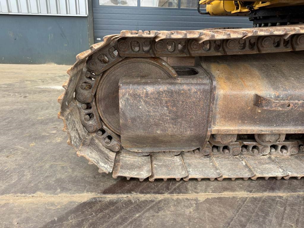 CAT 320EL