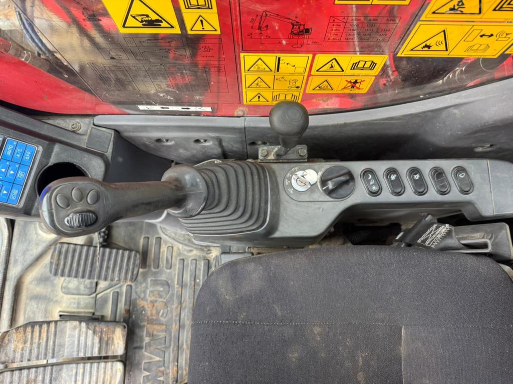 Komatsu PC138US - Tripple boom + blade