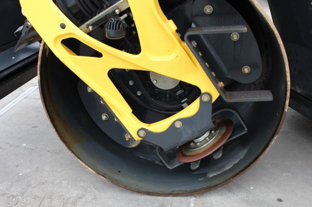 Bomag BW 174 AP-4V