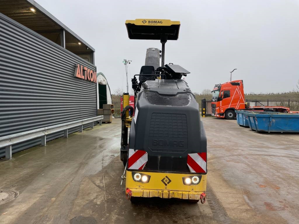 Bomag BM 500/15-2