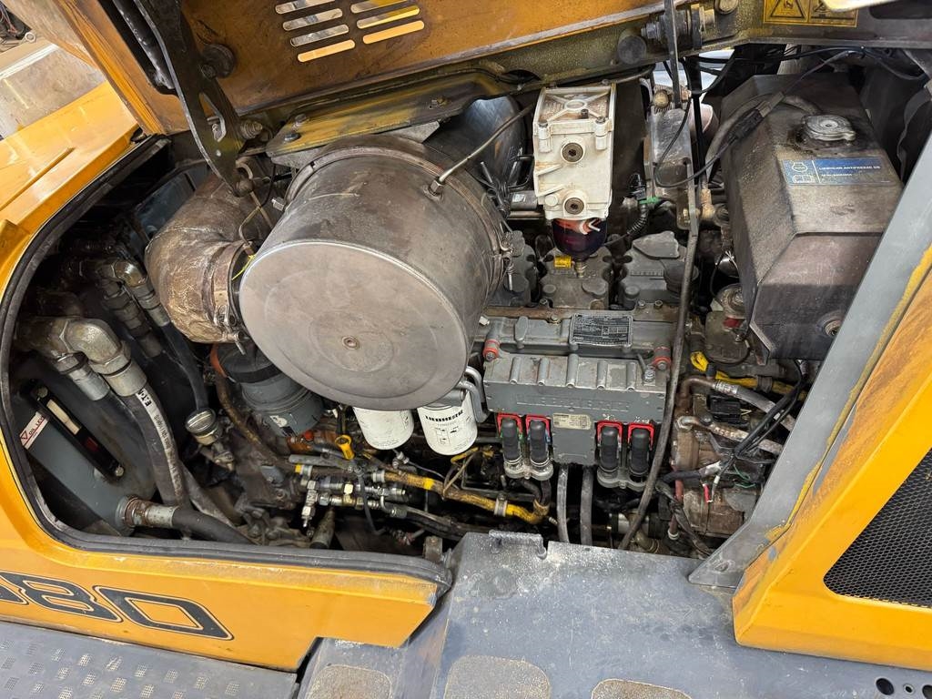 Liebherr L580