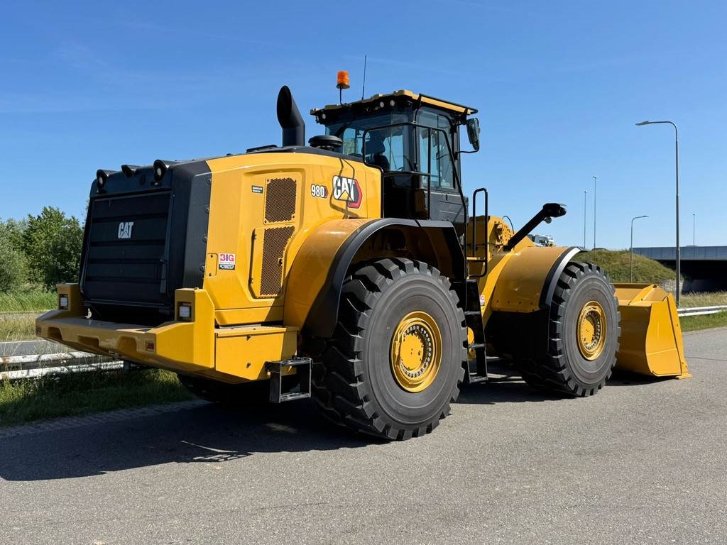 CAT 980