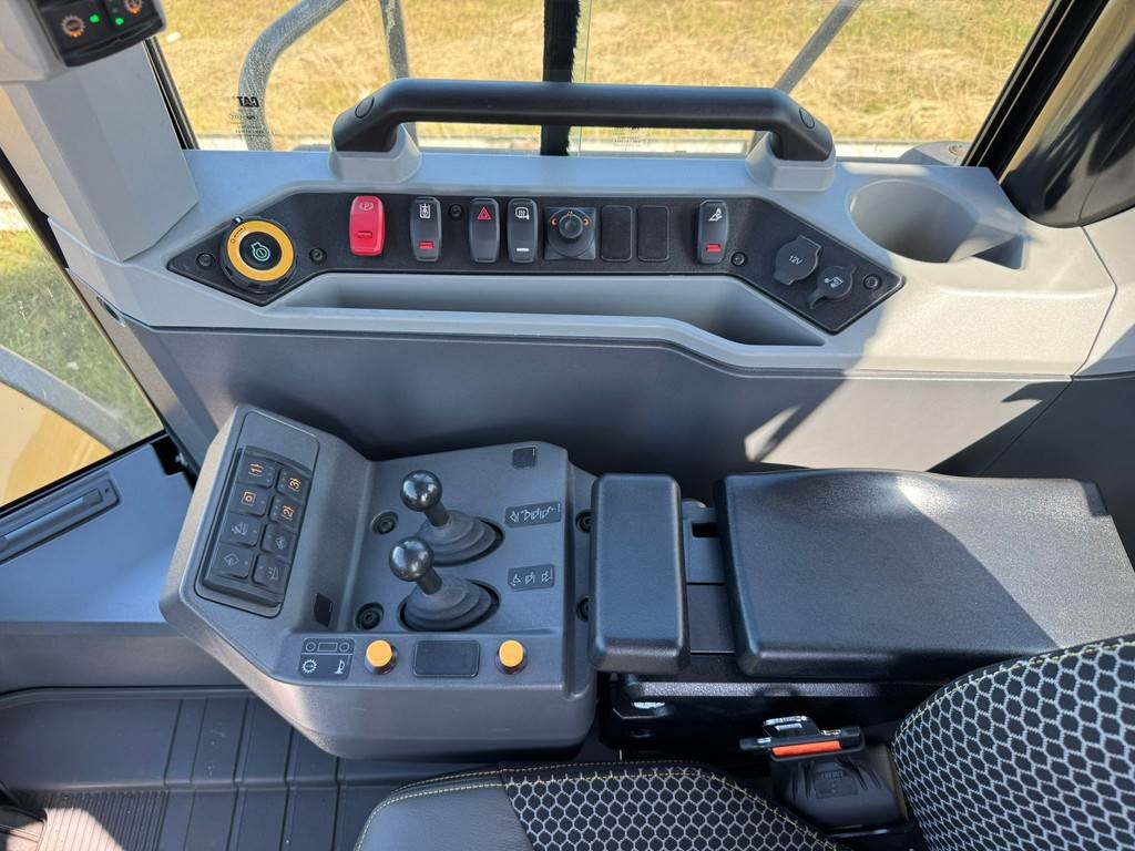 CAT 980