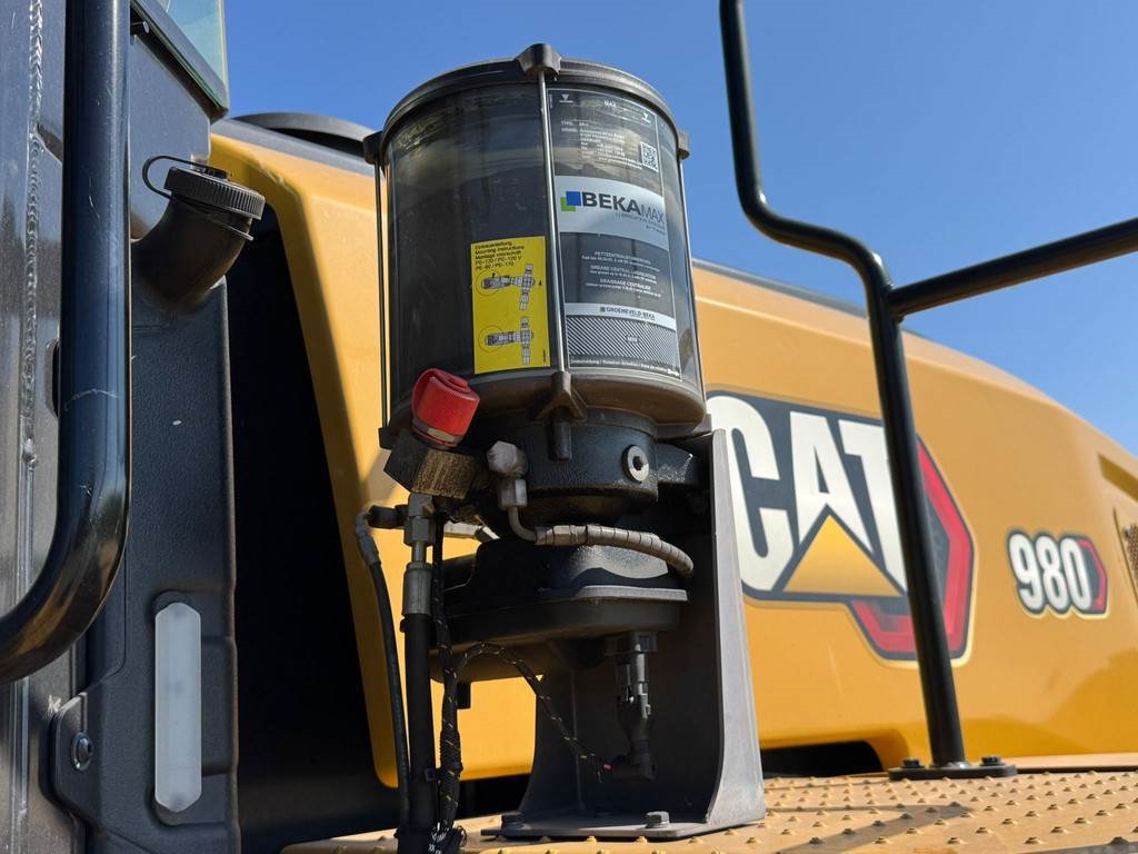 CAT 980