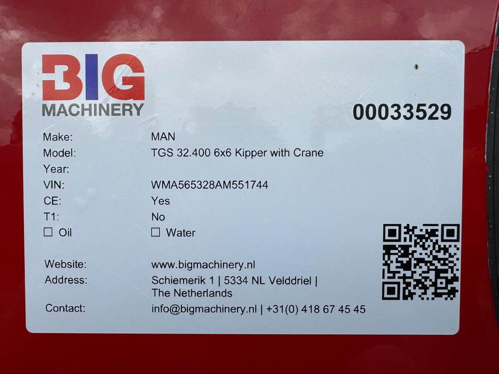 MAN TGS 32.400 6x6 Kipper with Crane