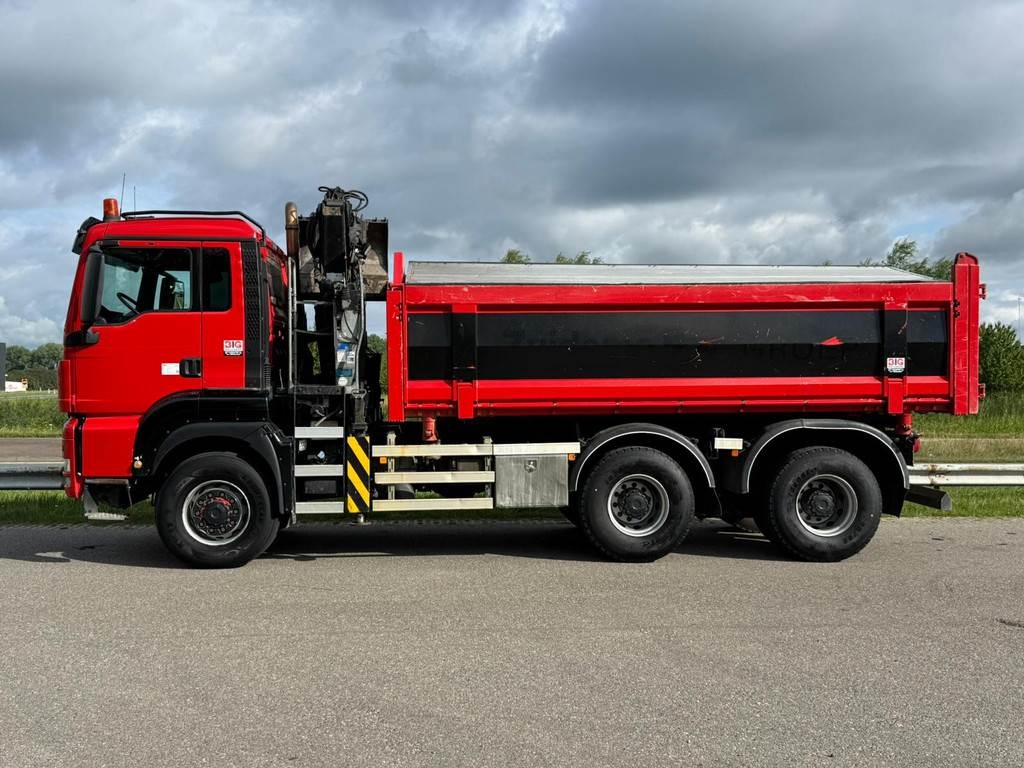 MAN TGS 32.400 6x6 Kipper with Crane
