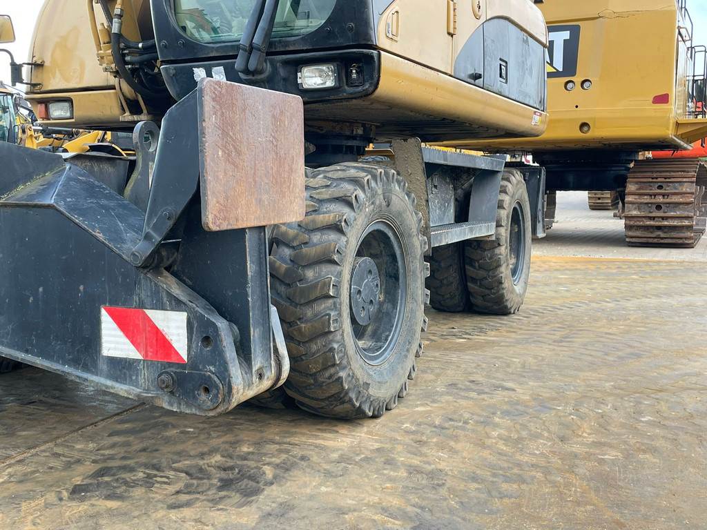 CAT M318C