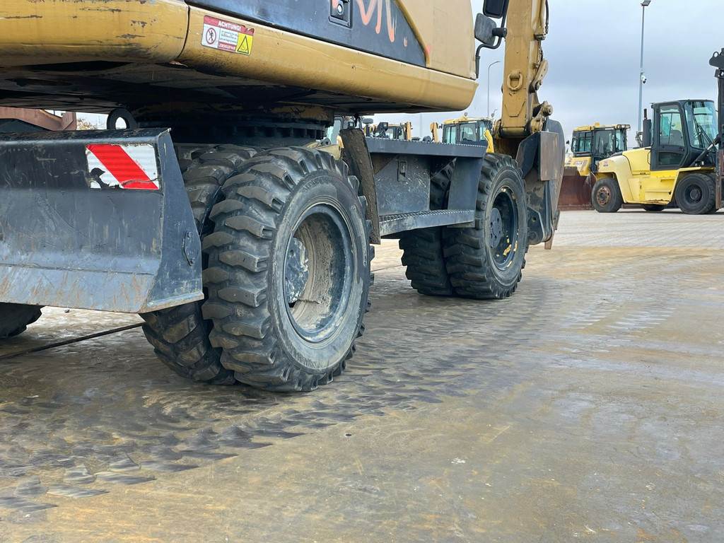 CAT M318C
