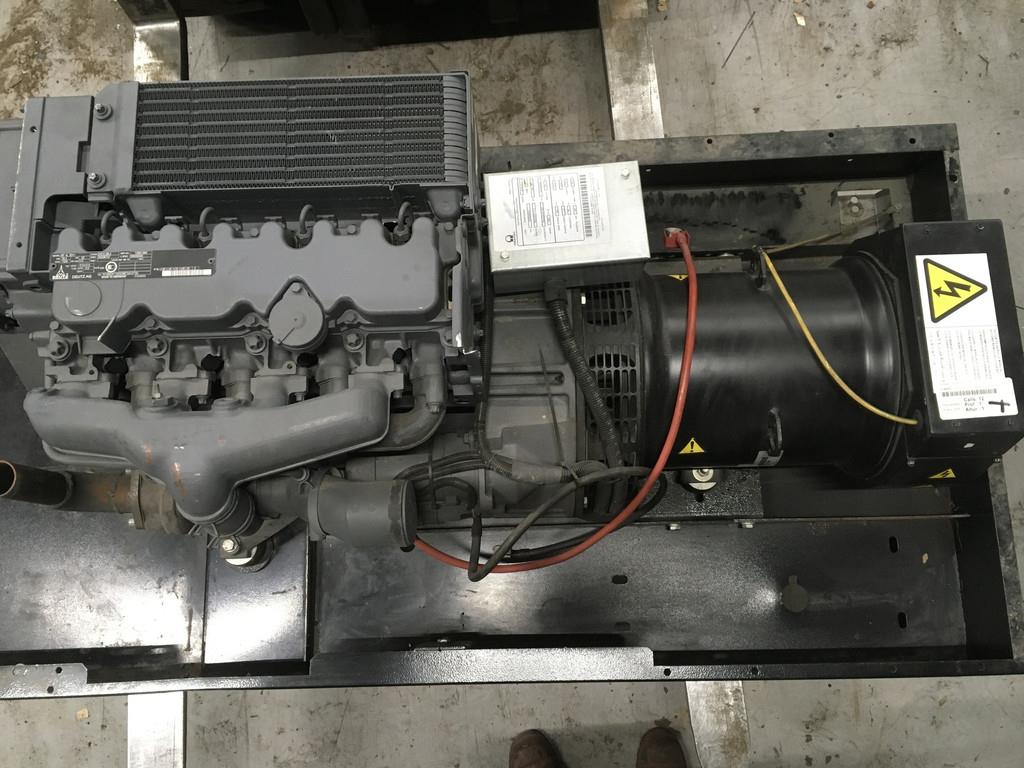 Deutz BF4L2011 GENERATOR 40KVA NEW