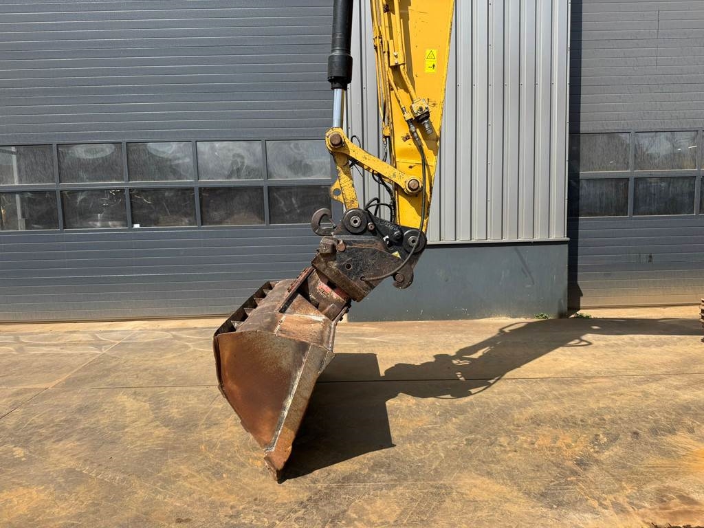 CAT 320EL